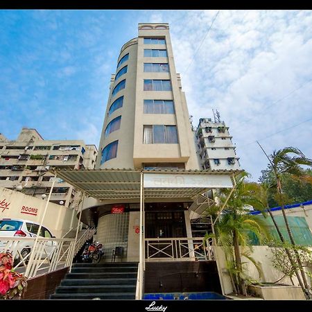 Lucky Hotel Goregaon Мумбаи Экстерьер фото